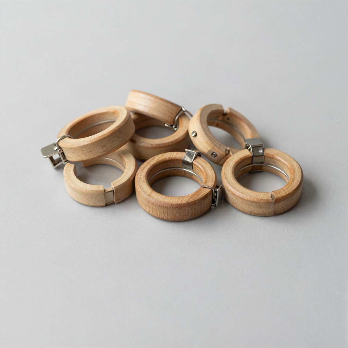 Wooden Curtain Rings with Clips
